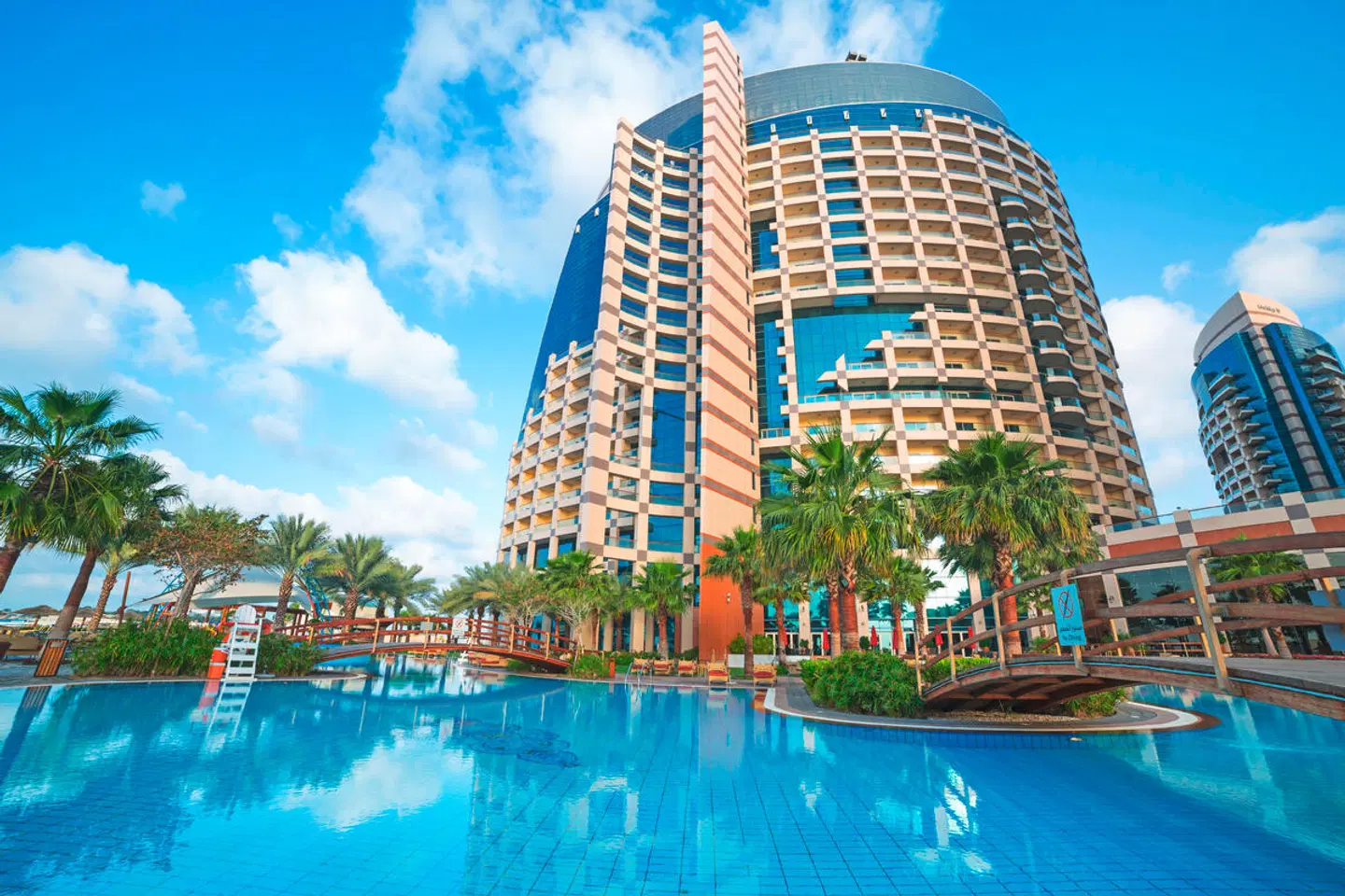 Khalidiya Palace Rayhaan by Rotana EXTERIOR