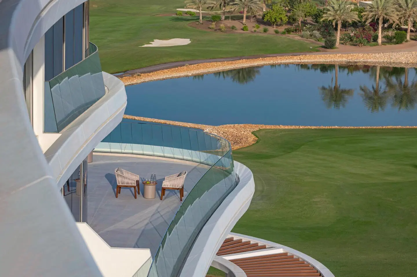 Tivoli LA VIE Muscat Hotel & Residences Terrasse