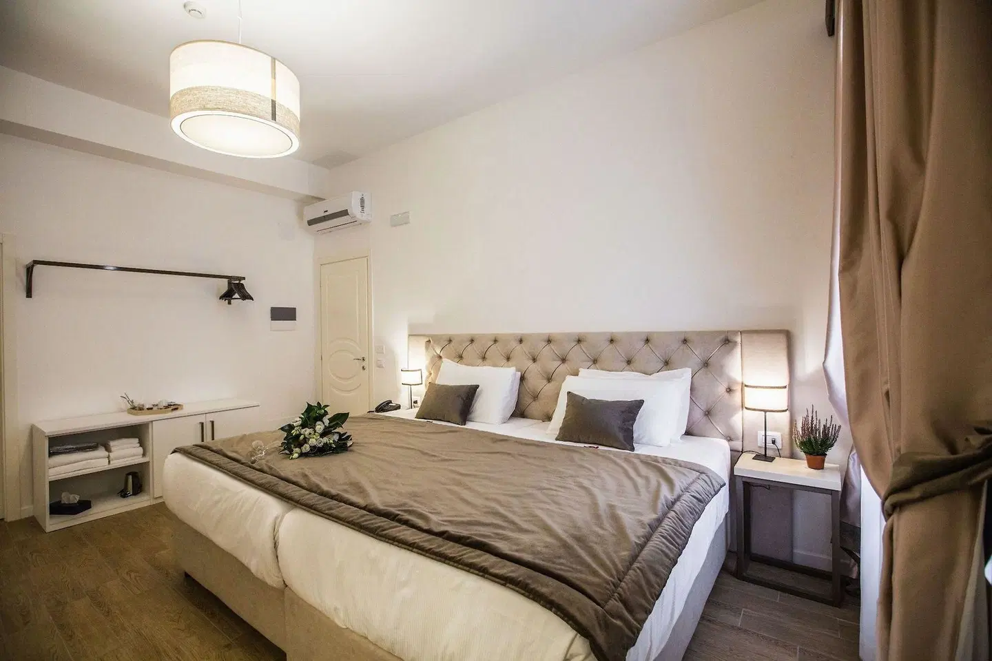 Chic & Town Luxury Rooms ROOM_EXAMPLE