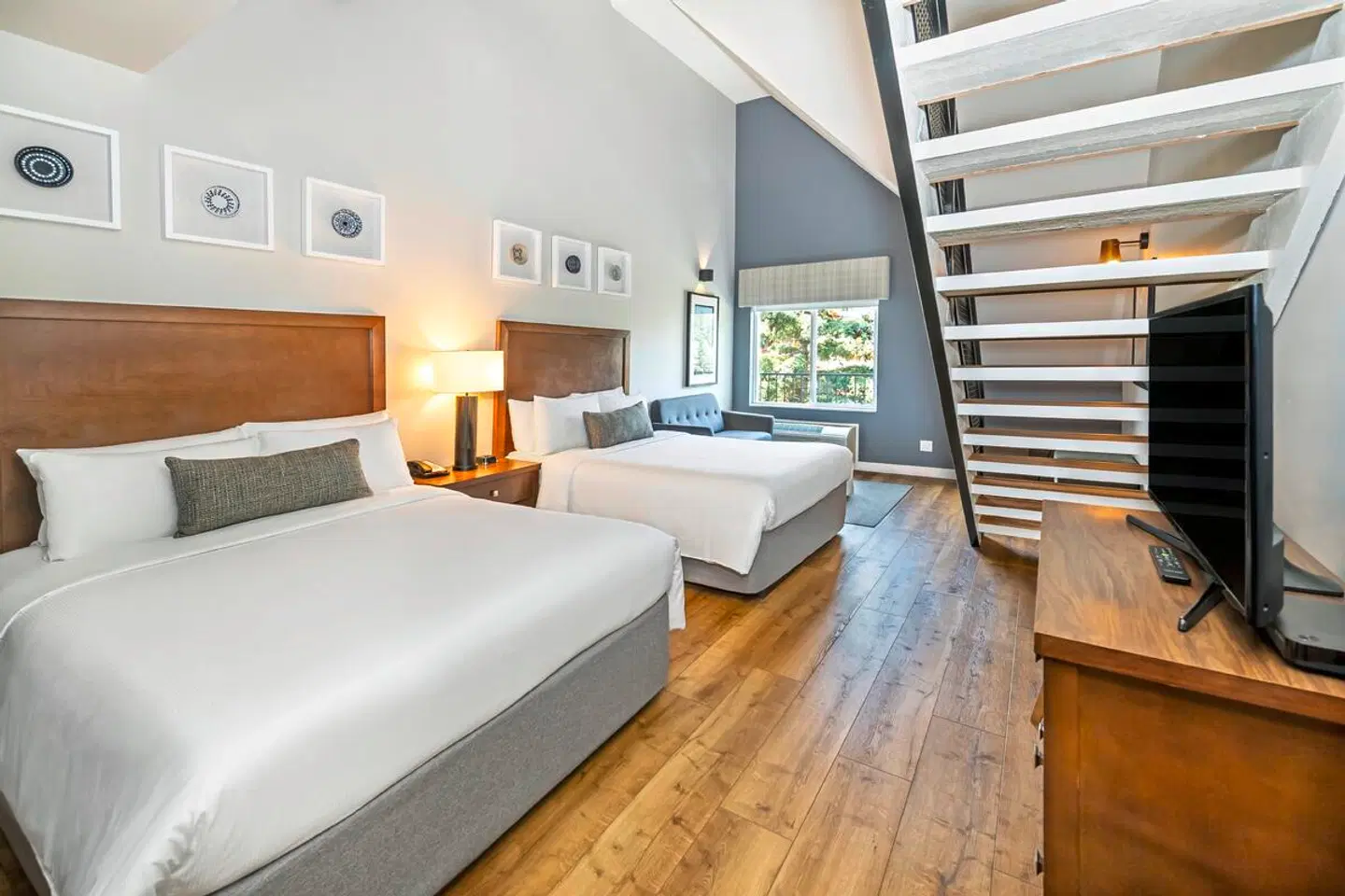 Banff Inn ROOM_EXAMPLE