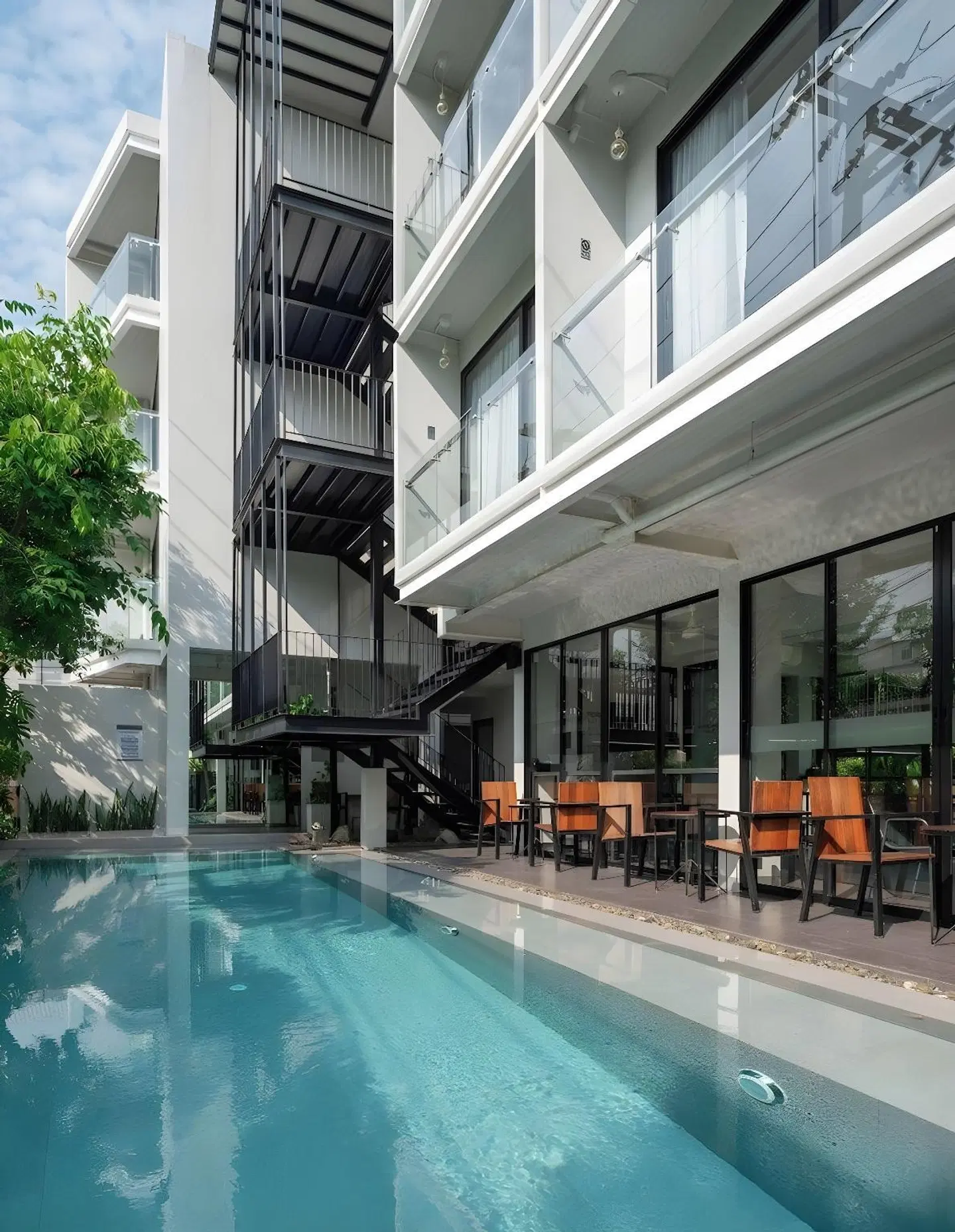 POR Thapae Gate OUTDOOR_POOL