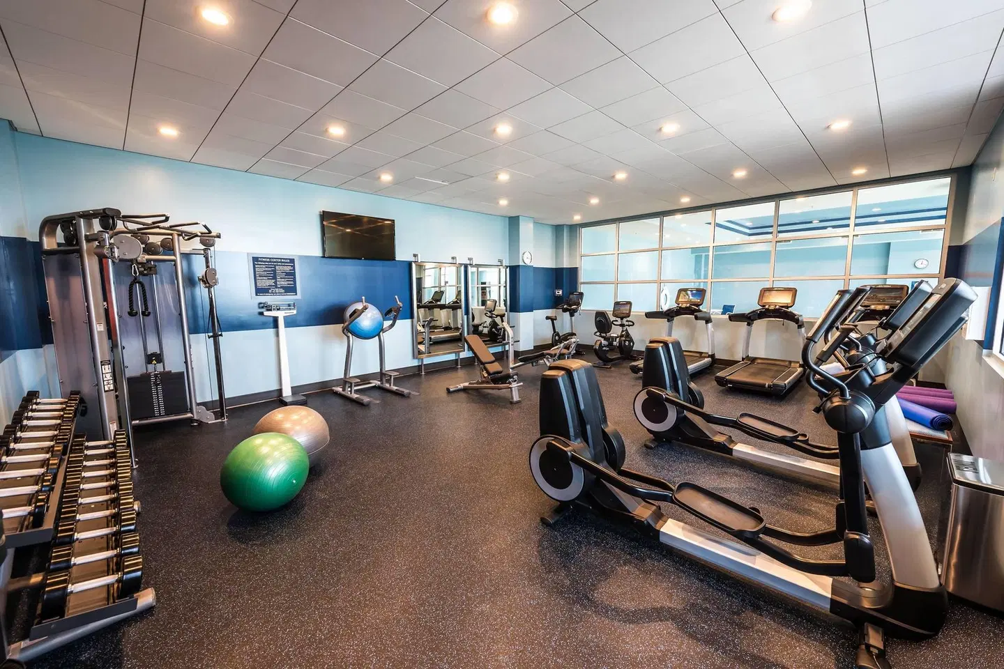 Four Points by Sheraton Anchorage Downtown SPORTS_AND_LEISURE