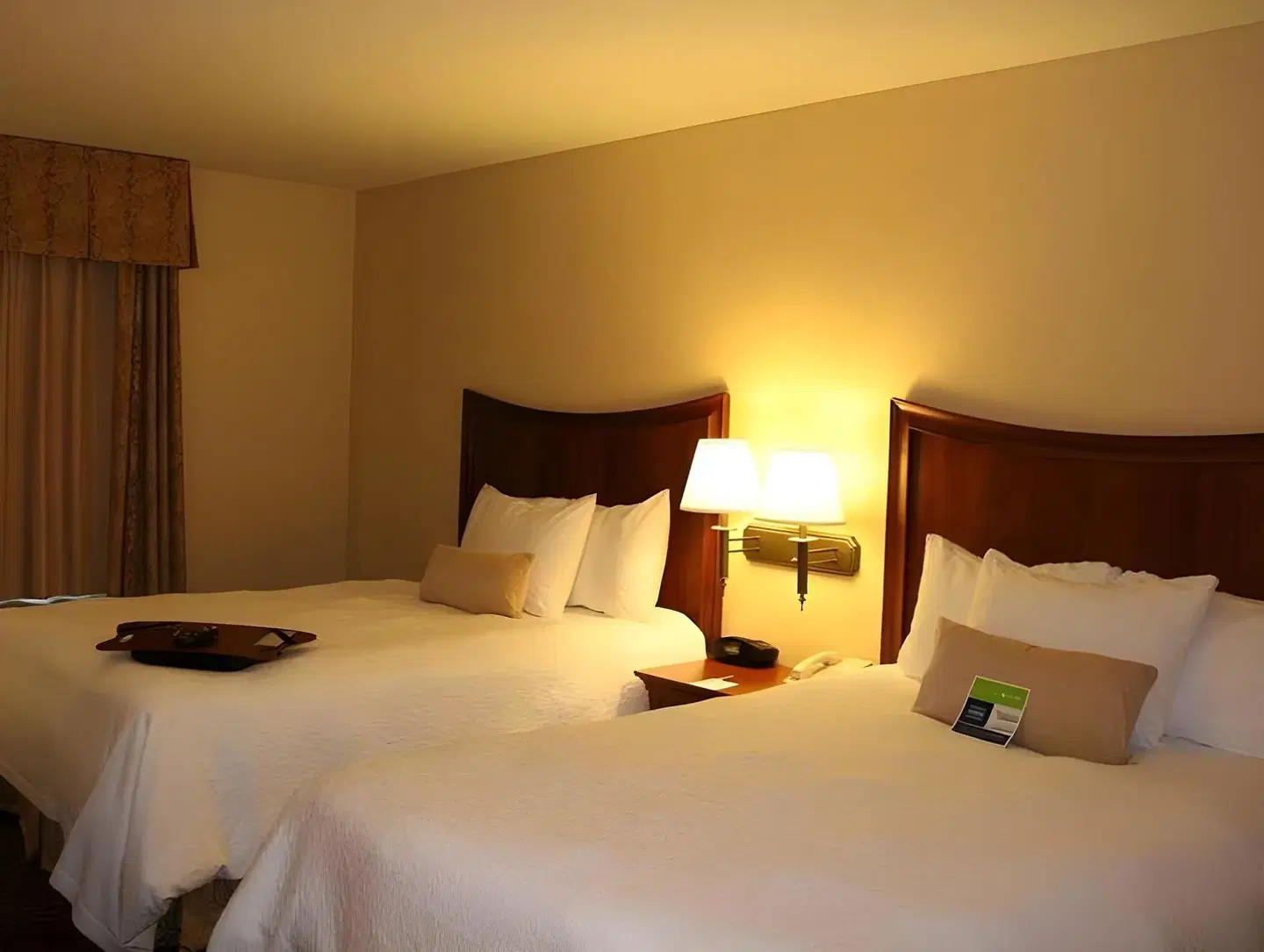 Hampton Inn & Suites Red Bluff ROOM_EXAMPLE