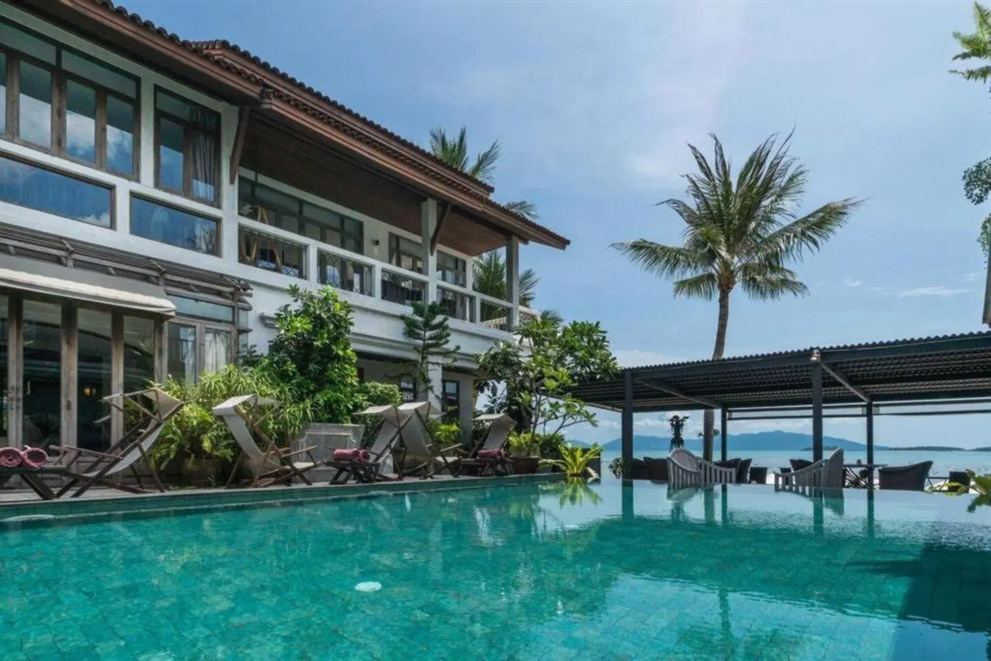 The Scent OUTDOOR_POOL