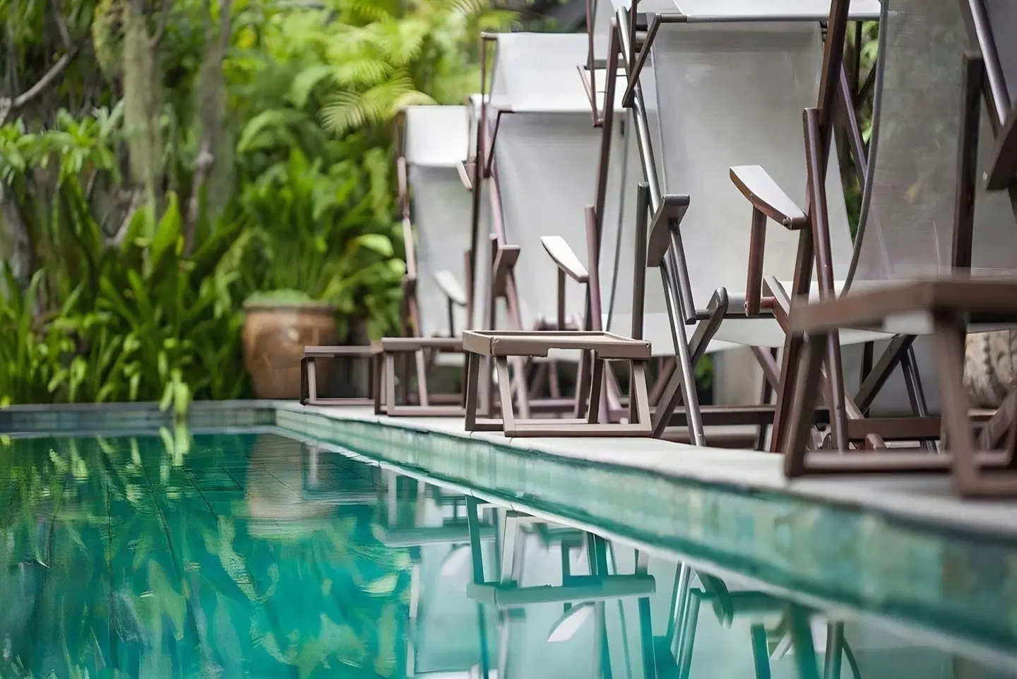 The Scent OUTDOOR_POOL