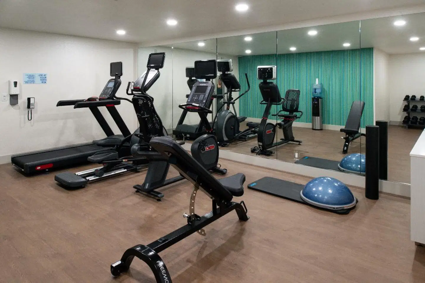 Holiday Inn Express Santa Rosa North by IHG SPORTS_AND_LEISURE