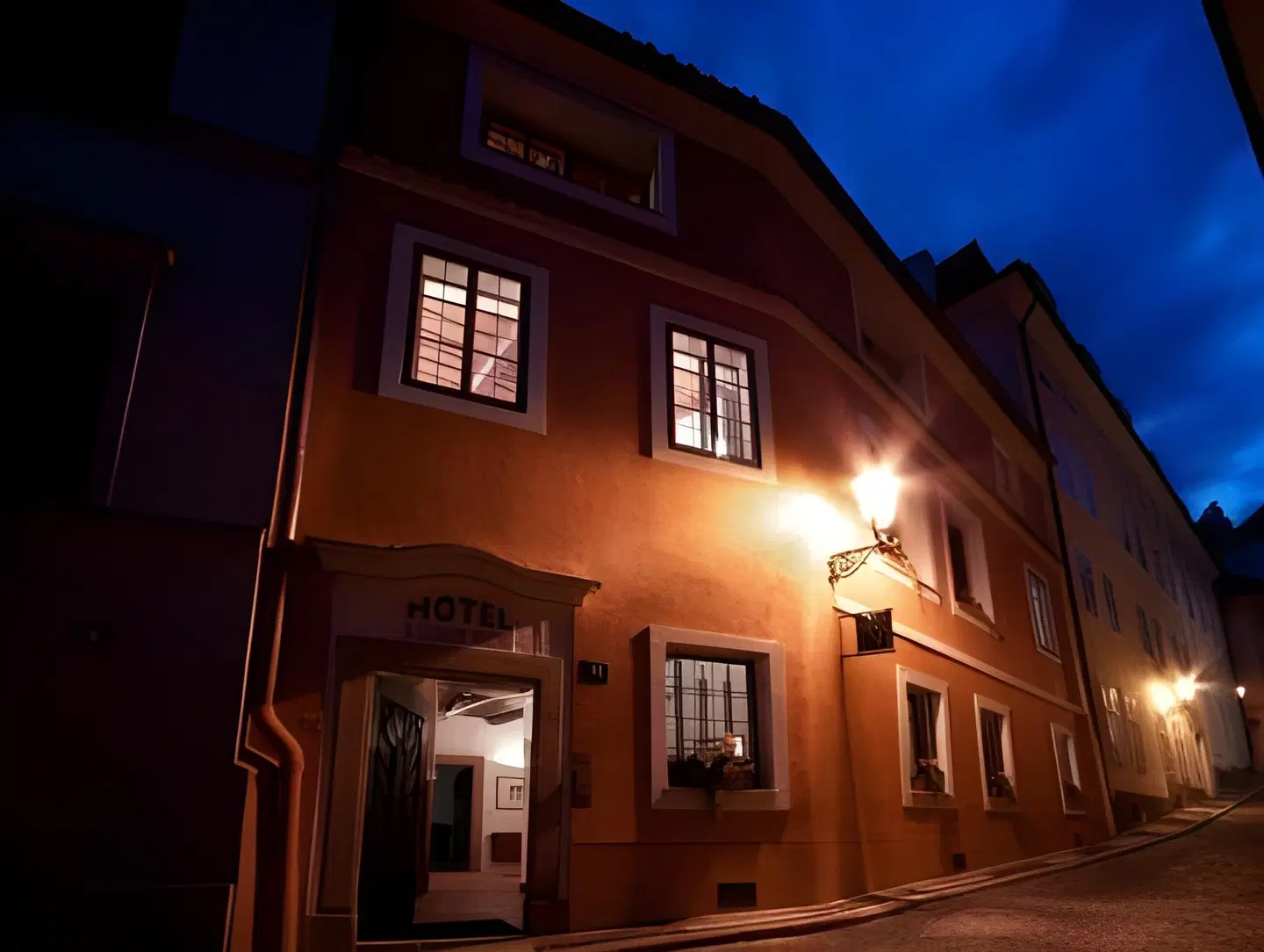 At the Green Grape - U Zeleného hroznu EXTERIOR