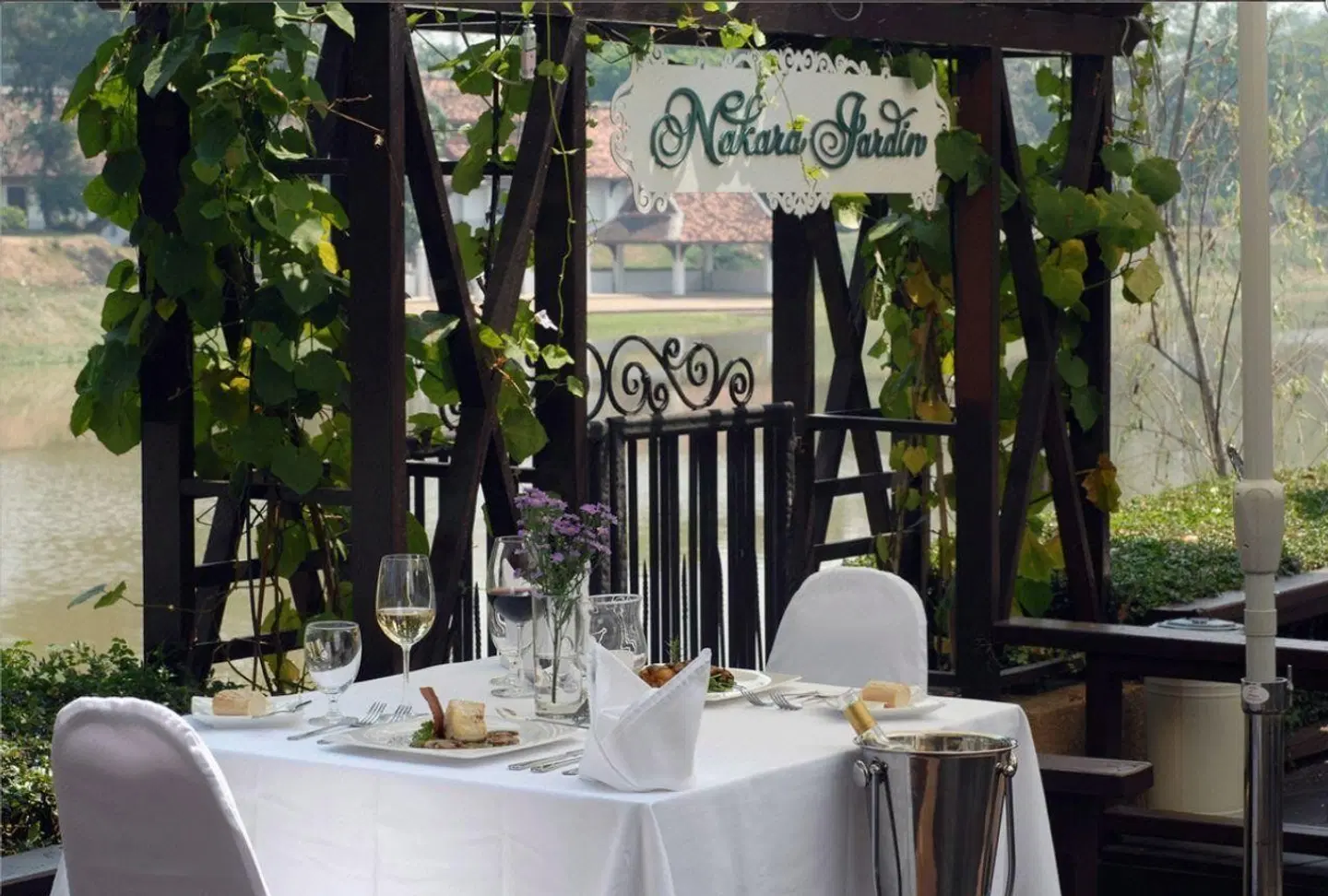 Ping Nakara Boutique Hotel And Spa Restaurant