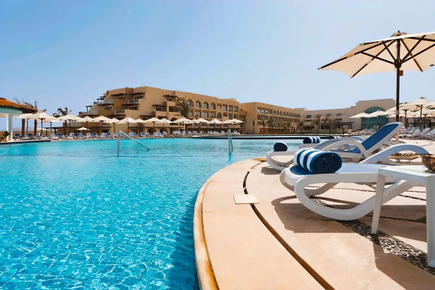 Mövenpick Waterpark Resort & Spa Soma Bay OUTDOOR_POOL