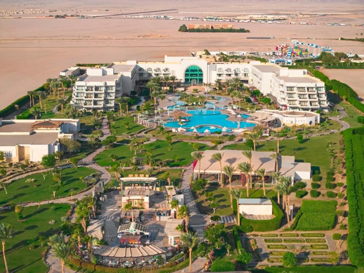 Mövenpick Waterpark Resort & Spa Soma Bay EXTERIOR