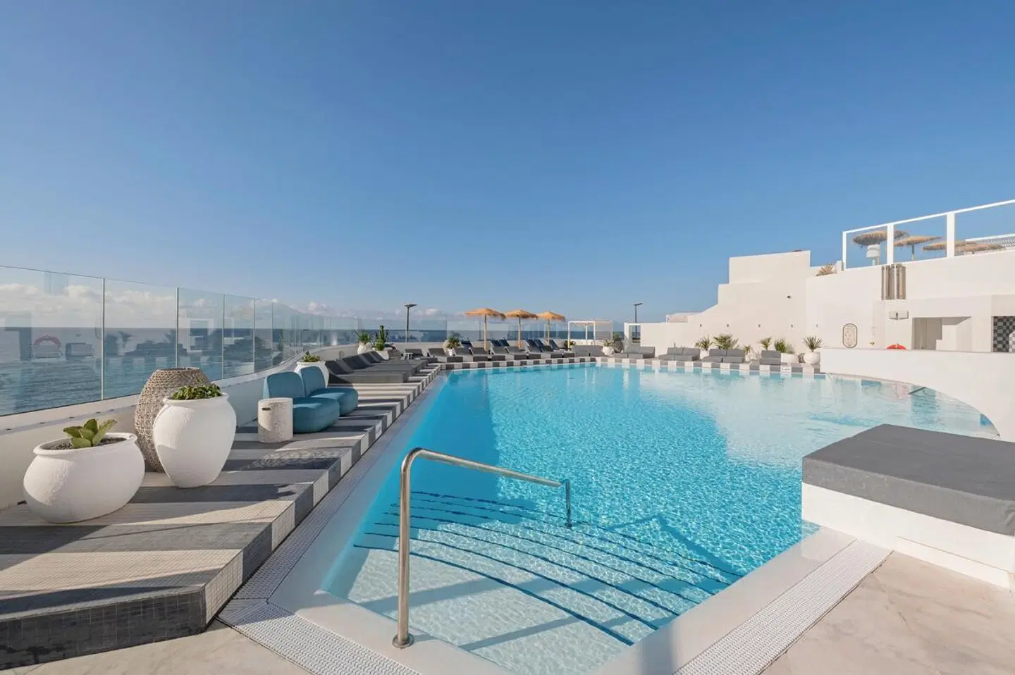 The Salmar OUTDOOR_POOL