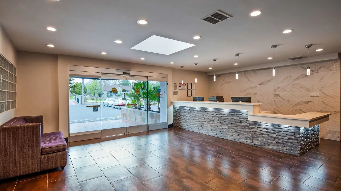 SureStay Plus Hotel by Best Western Sacramento Cal Expo LOUNGE_LOBBY