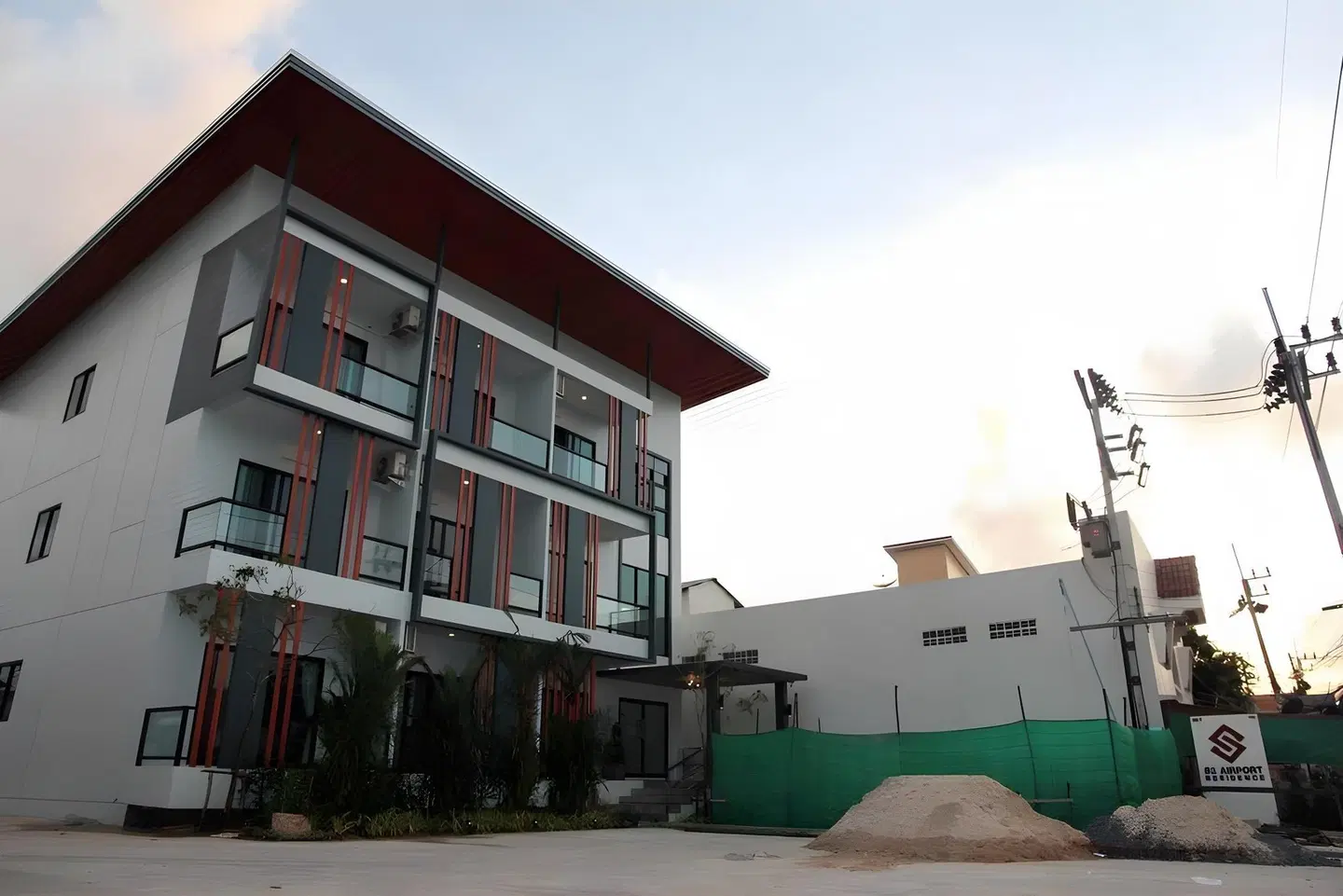 S2 Airport Residence EXTERIOR