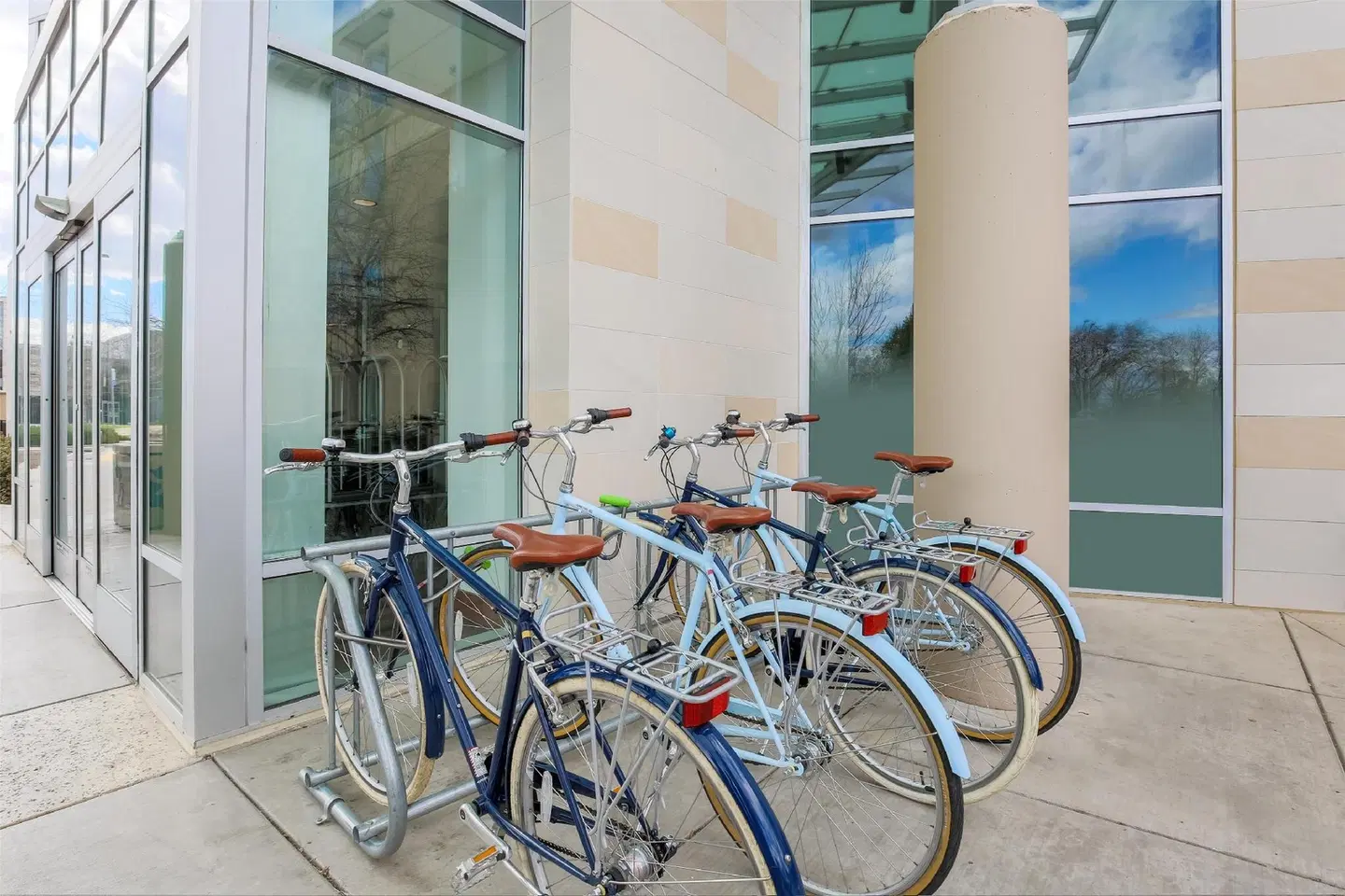 Hyatt Place UC Davis SPORTS_AND_LEISURE