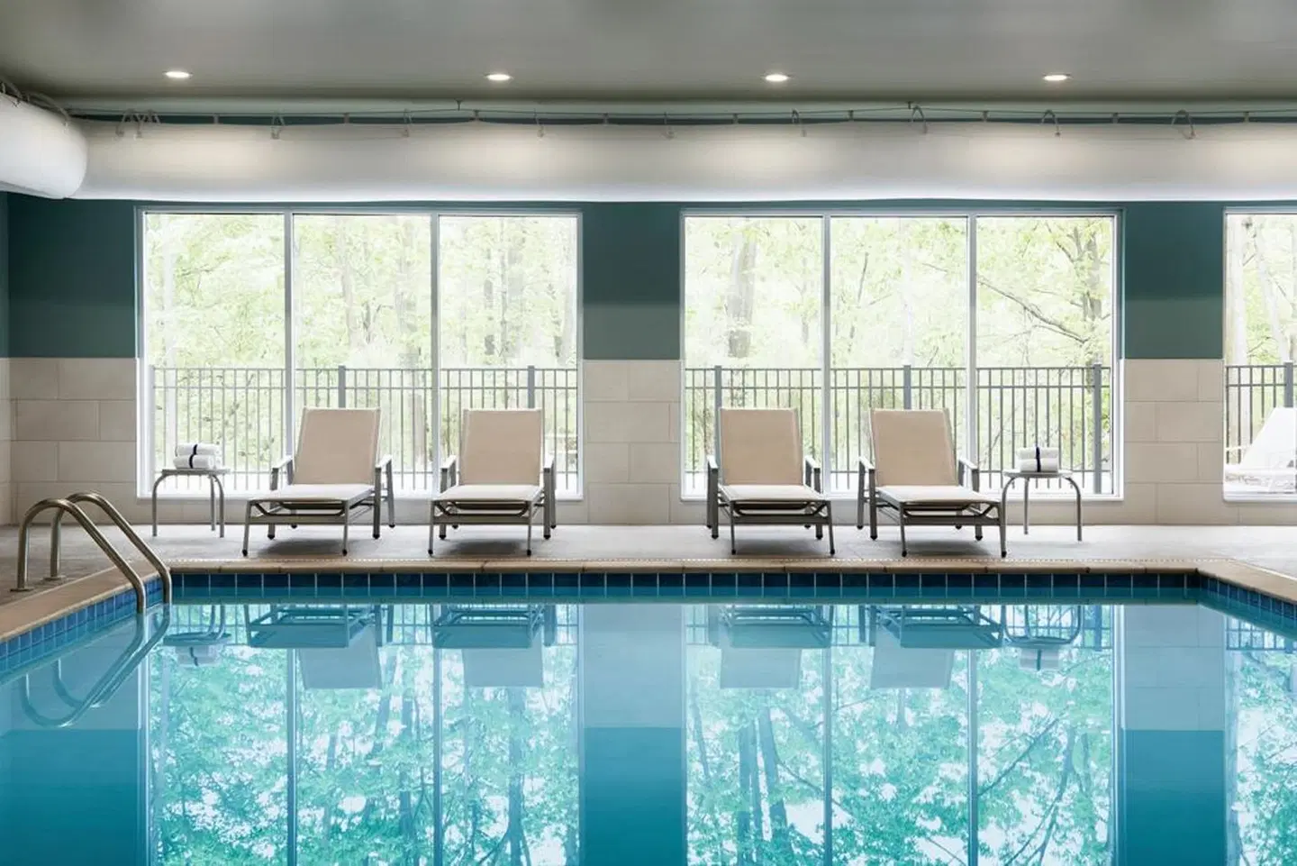 avid hotels Billings West by IHG Hallenbad