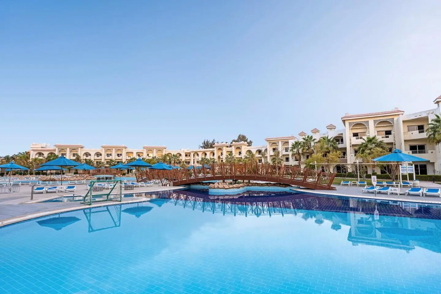 Serenity Alma Heights OUTDOOR_POOL