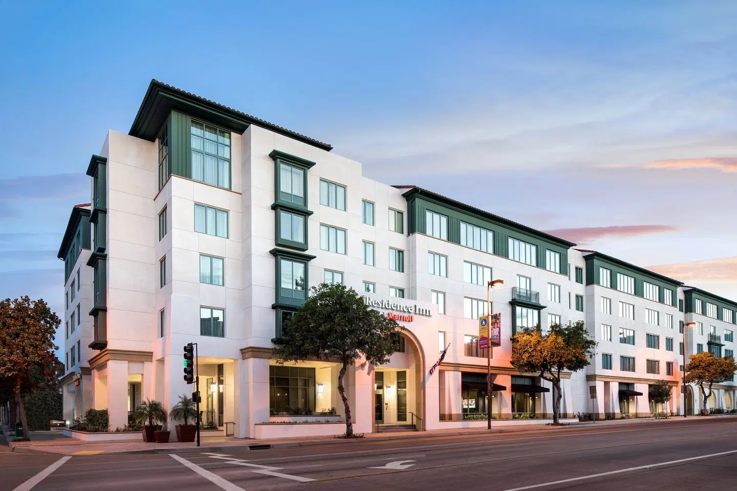Residence Inn by Marriott Los Angeles Pasadena/Old Town EXTERIOR
