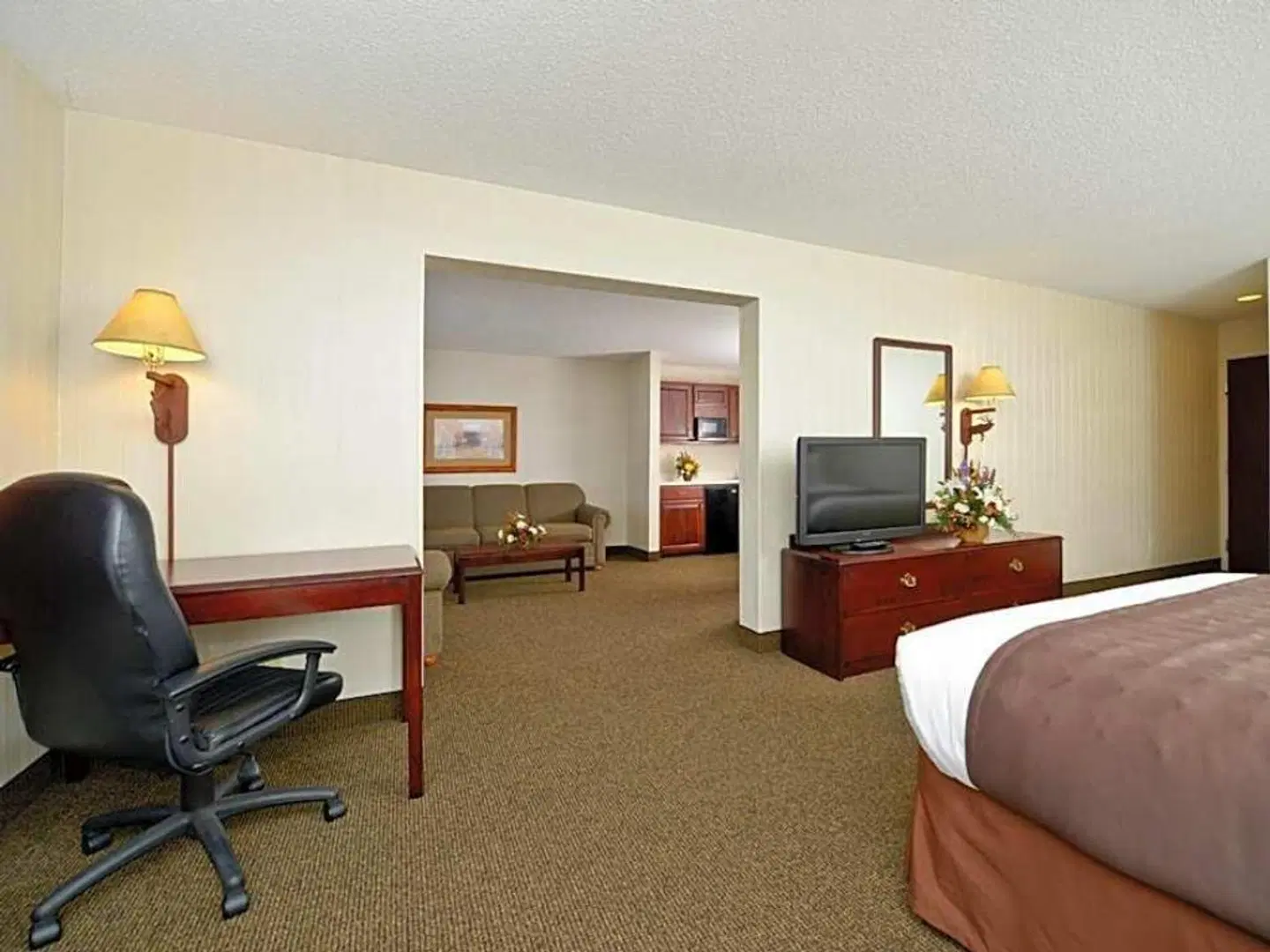 Clubhouse Inn ROOM_EXAMPLE