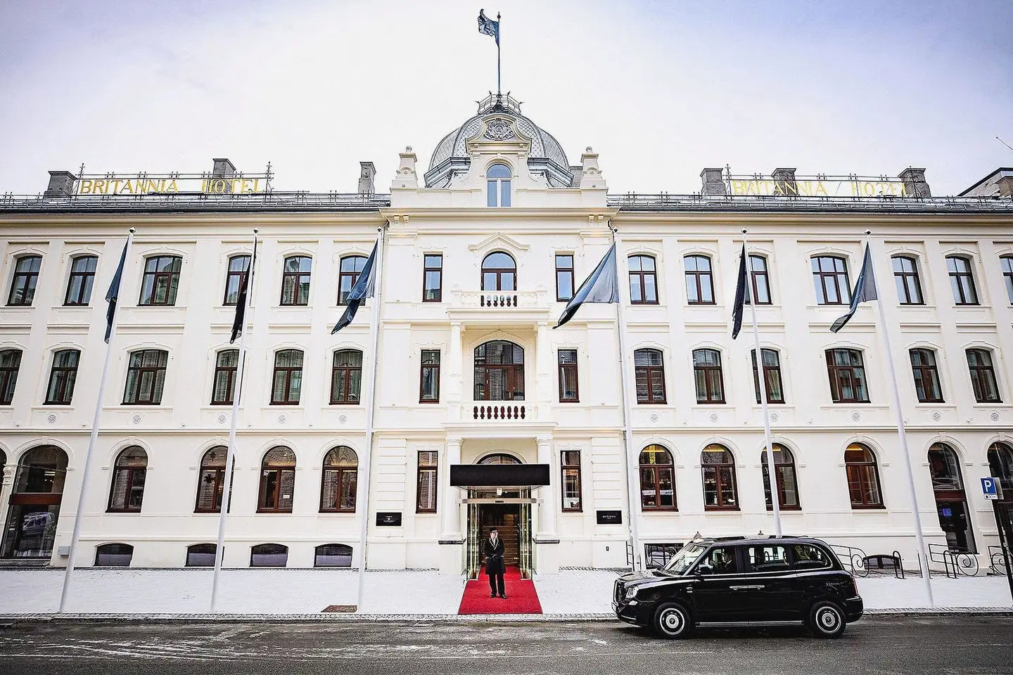 Britannia Hotel EXTERIOR
