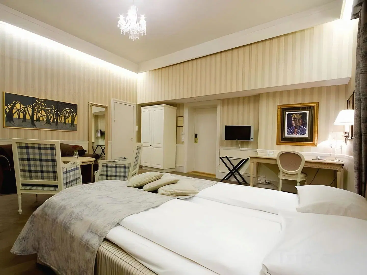 Britannia Hotel ROOM_EXAMPLE