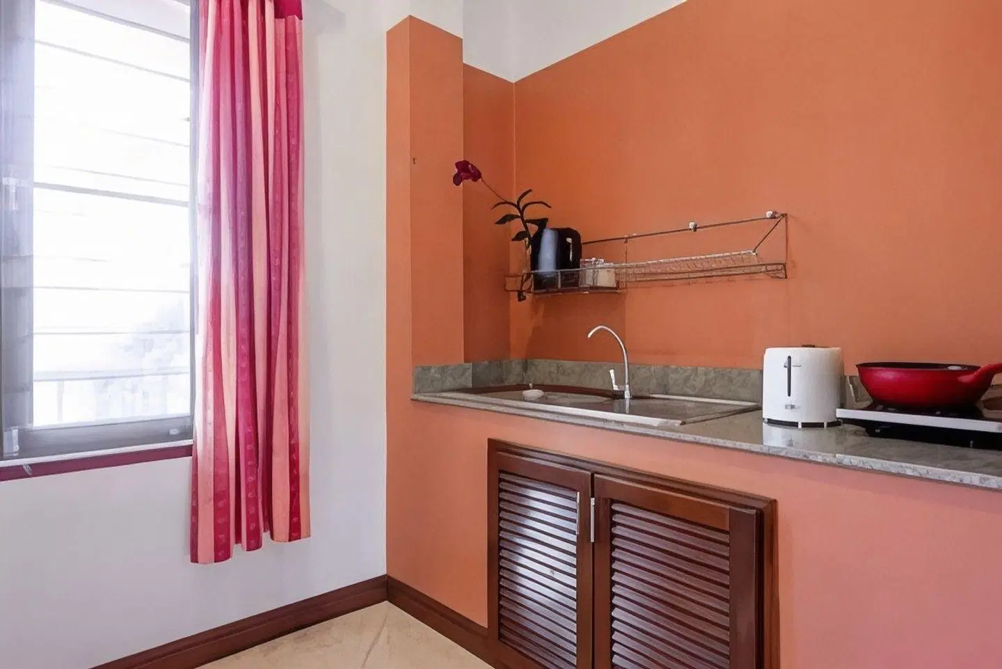 Palm Village ROOM_EXAMPLE