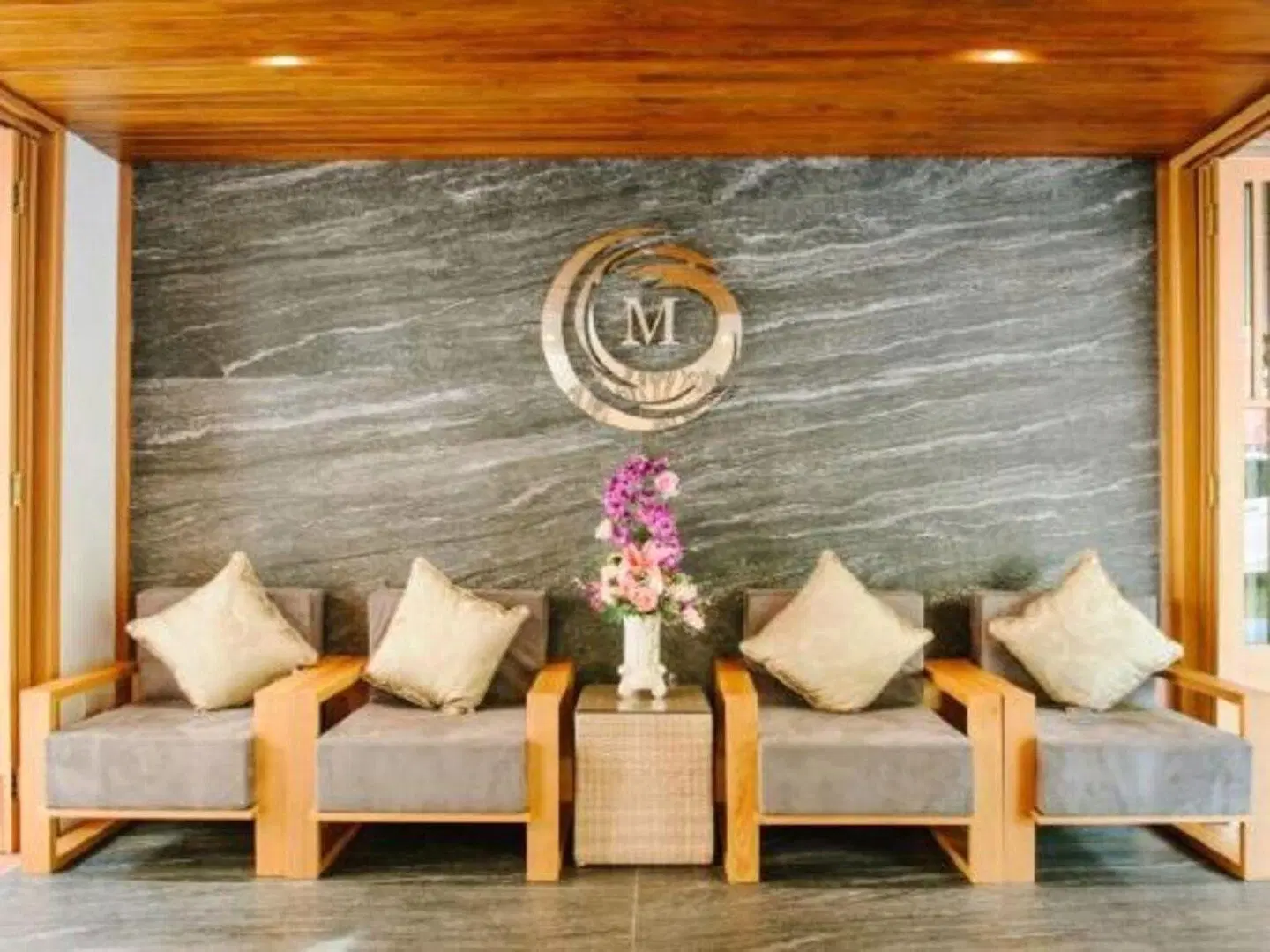 Moon Dragon Hotel LOUNGE_LOBBY