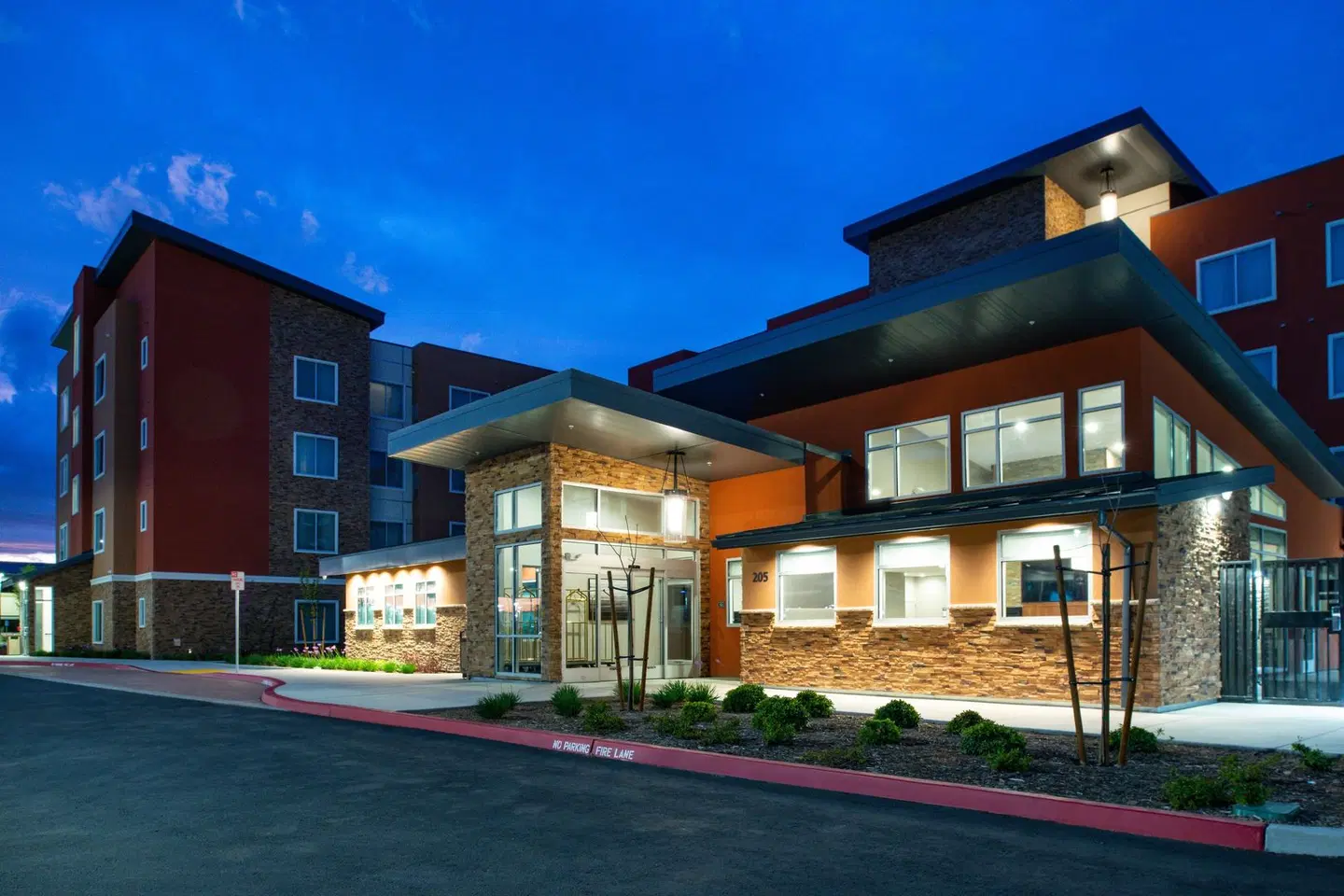 Residence Inn by Marriott Visalia EXTERIOR