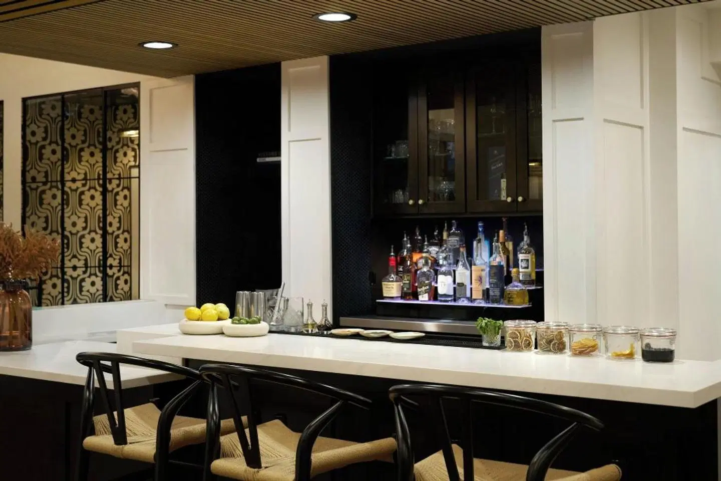 Comfort Inn at Irvine Spectrum Bar