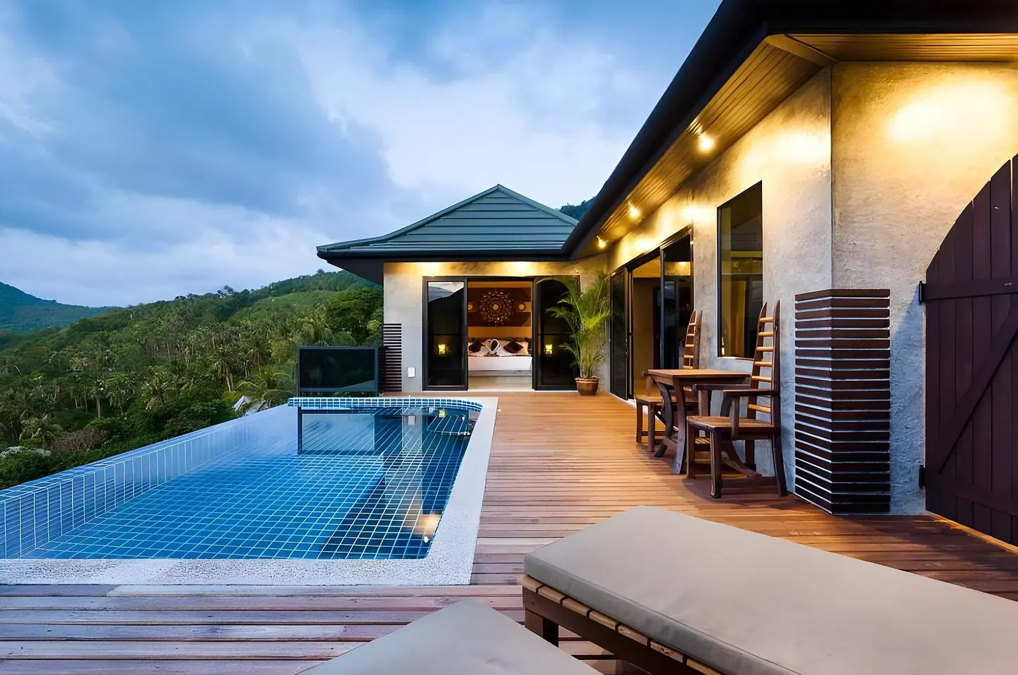 Koh Tao Heights Pool Villas Terrasse
