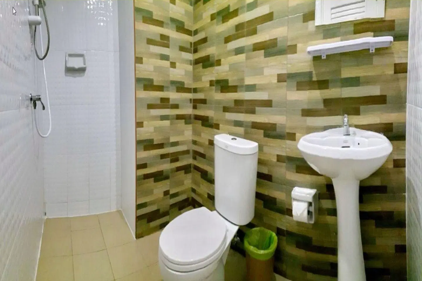 Nai Yang Place (Phuket Airport) Badezimmer