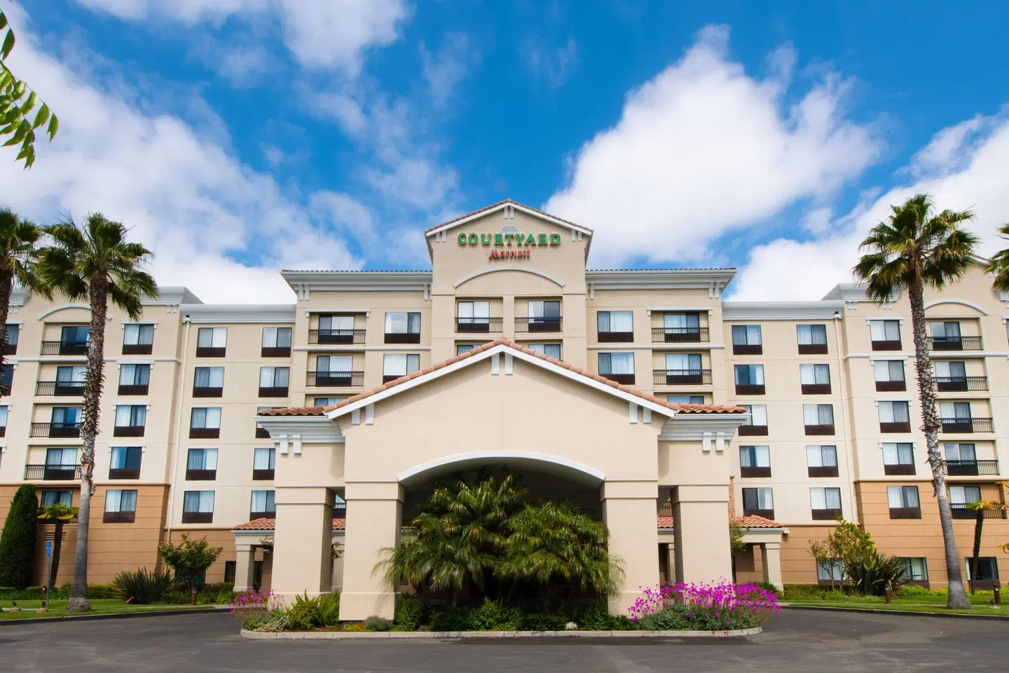 Courtyard by Marriott Newark Silicon Valley EXTERIOR
