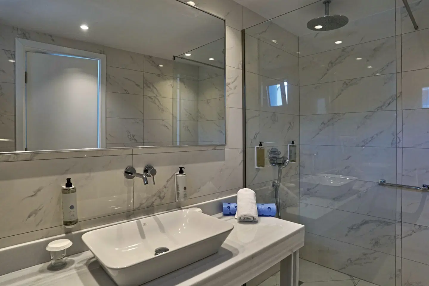 Ibiscus Hotel Corfu Badezimmer