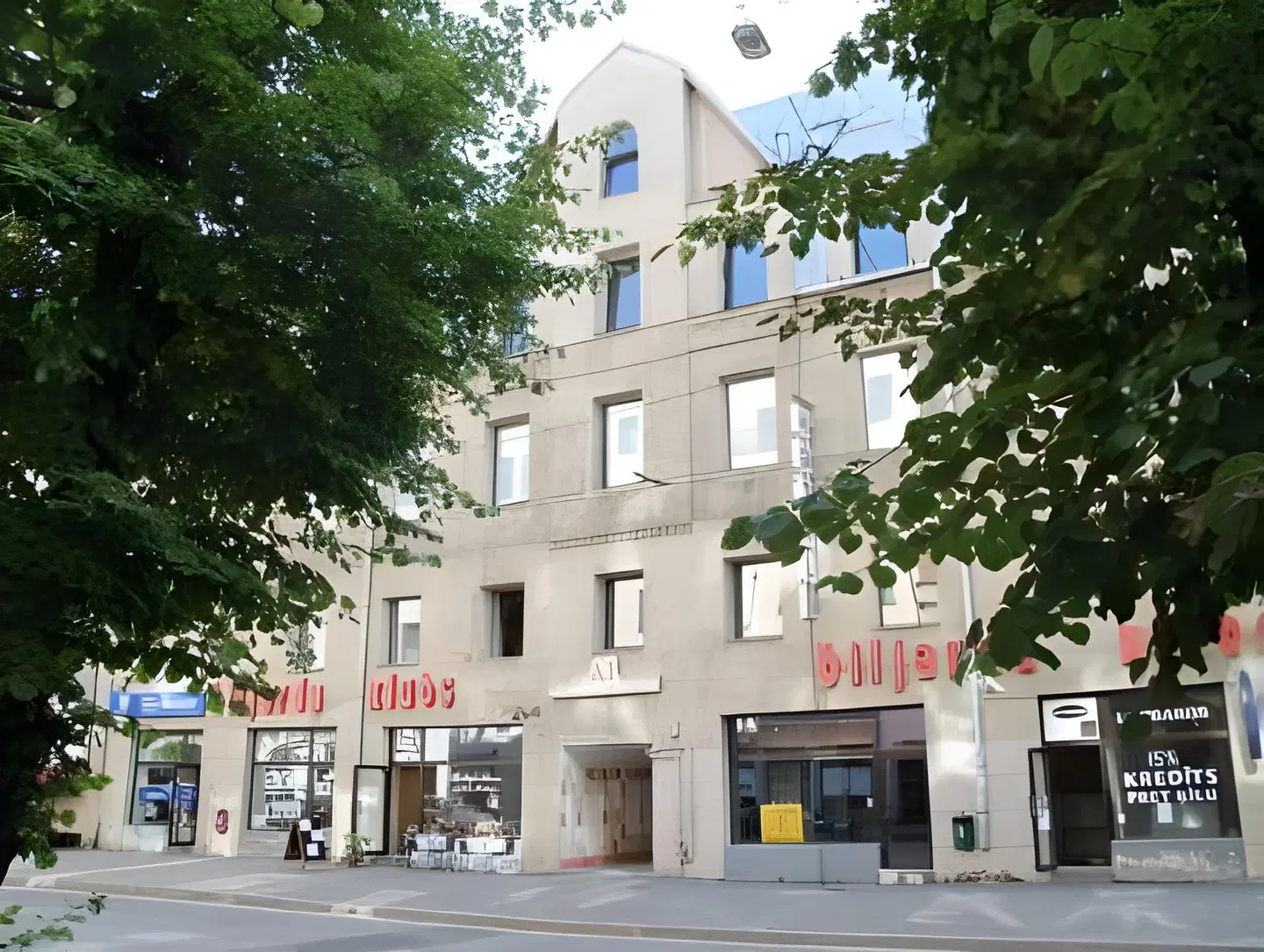 A1 EXTERIOR