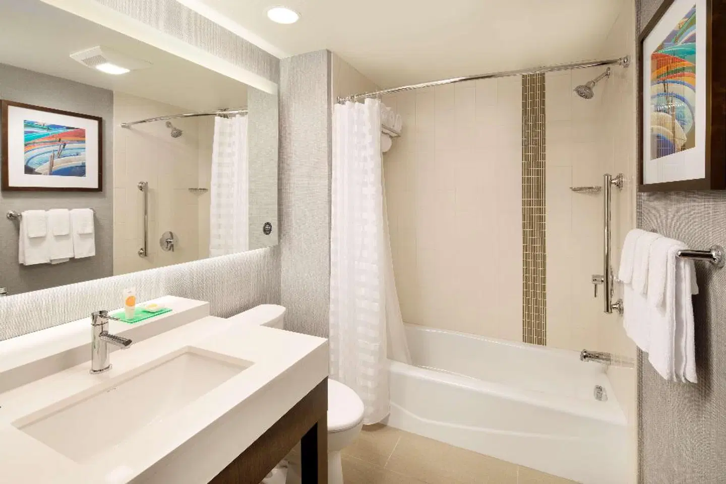 Hyatt Place Santa Cruz Badezimmer