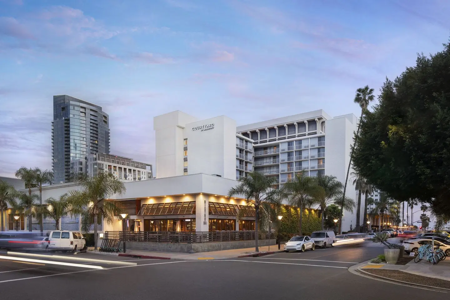 Courtyard by Marriott Long Beach Downtown EXTERIOR