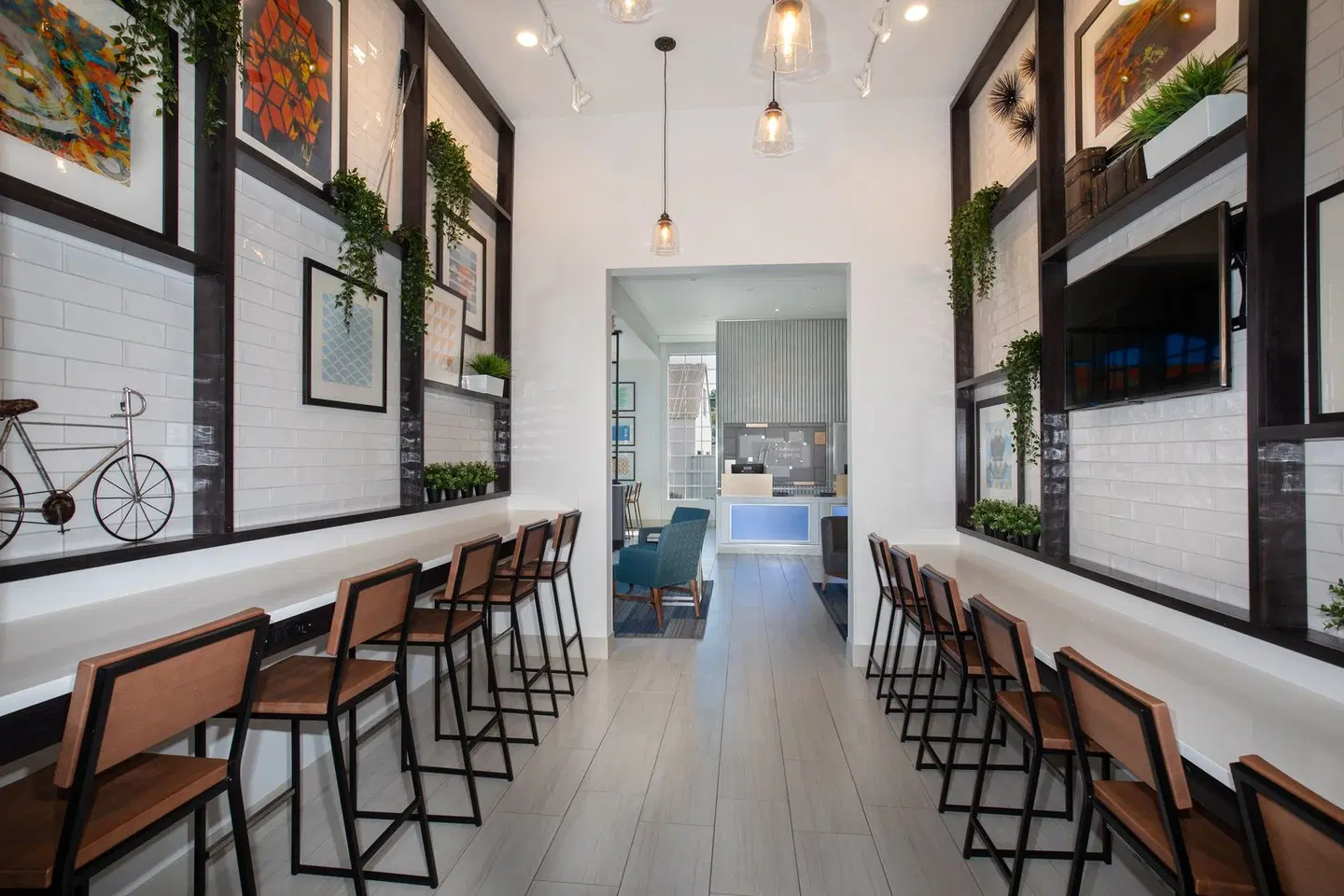 Holiday Inn Express Monterey-Cannery Row by IHG Bar