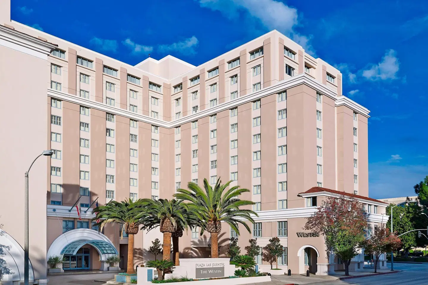 The Westin Pasadena EXTERIOR