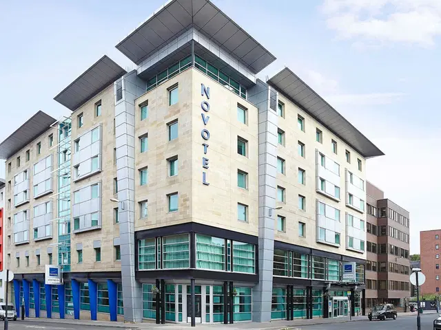 Novotel Glasgow Centre Hotel EXTERIOR