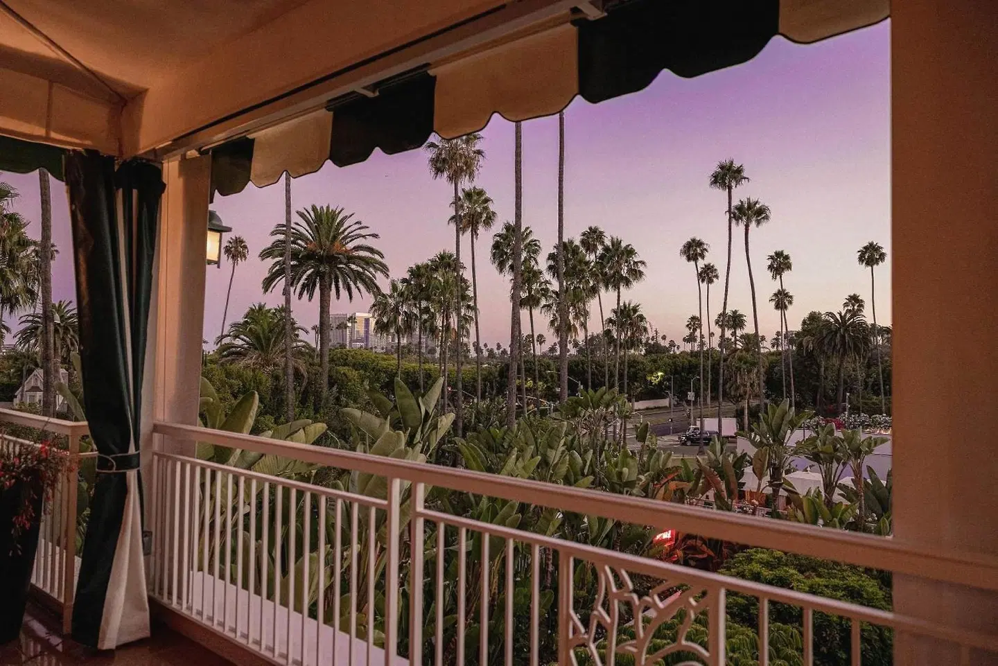The Beverly Hills Hotel Terrasse