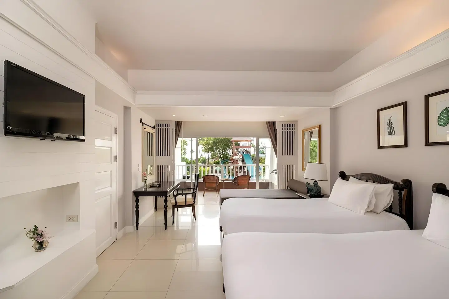 Thavorn Palm Beach LOUNGE_LOBBY