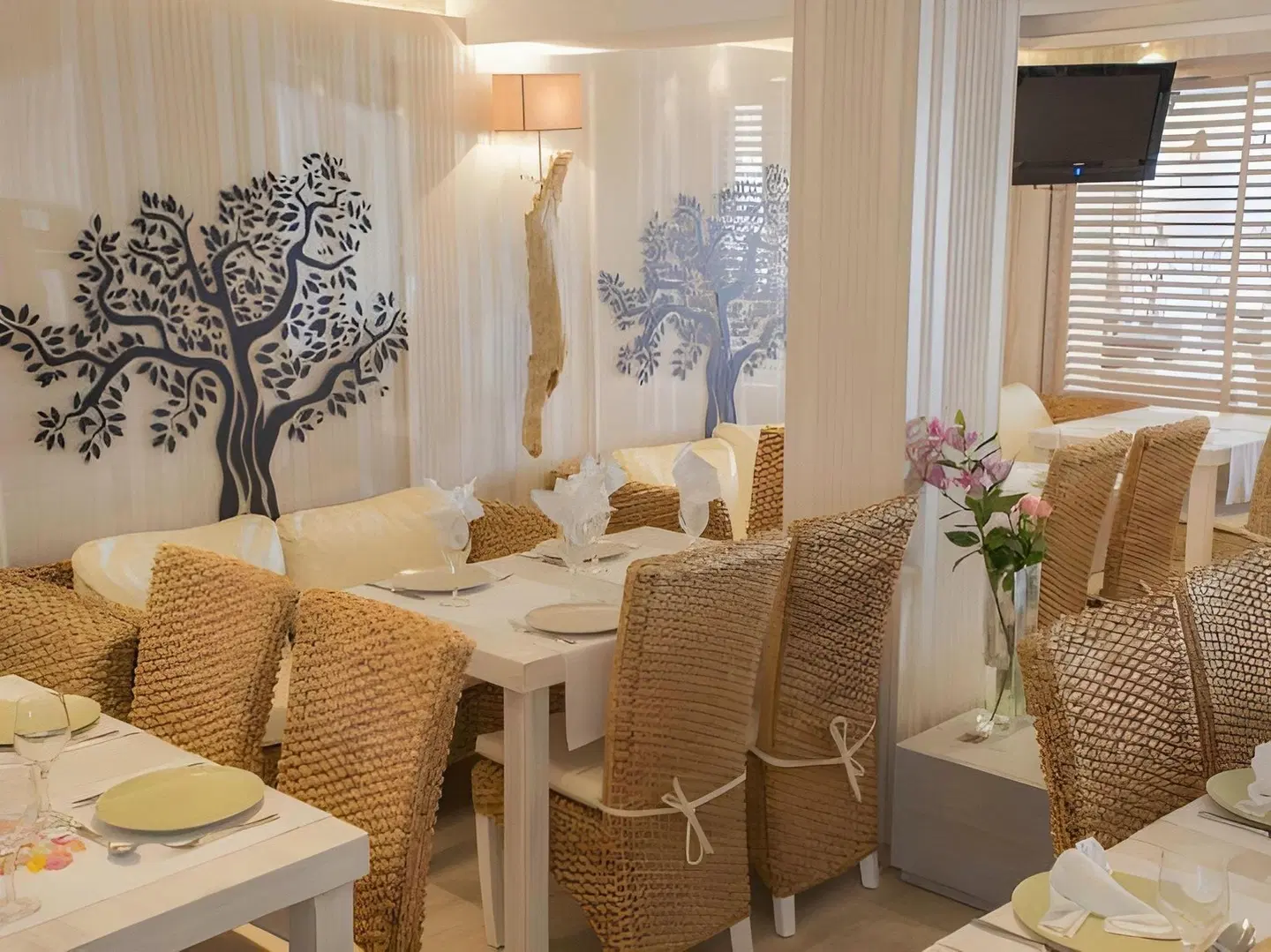 Mykonos Kosmoplaz Beach Resort Hotel Restaurant