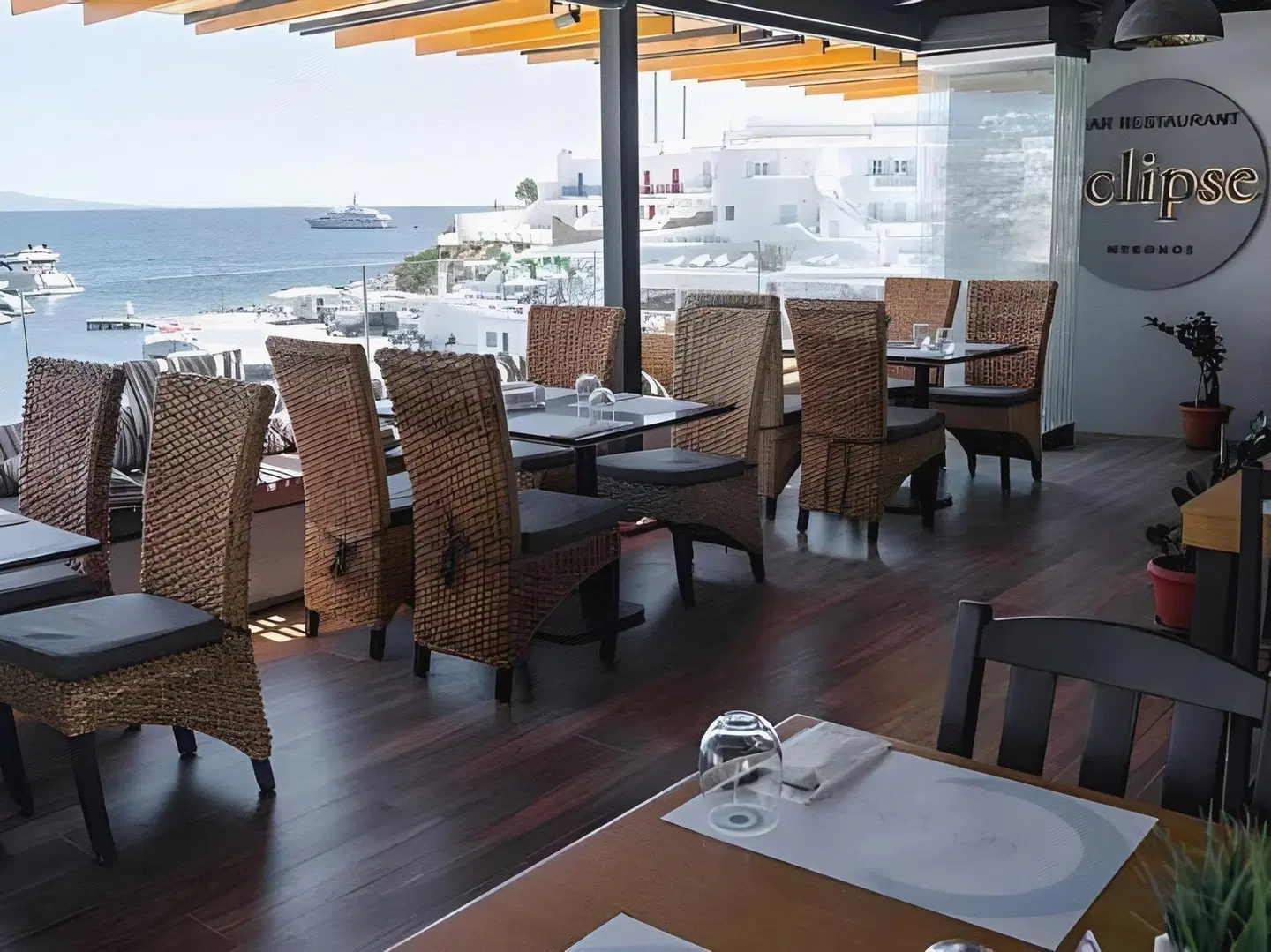 Mykonos Kosmoplaz Beach Resort Hotel Restaurant