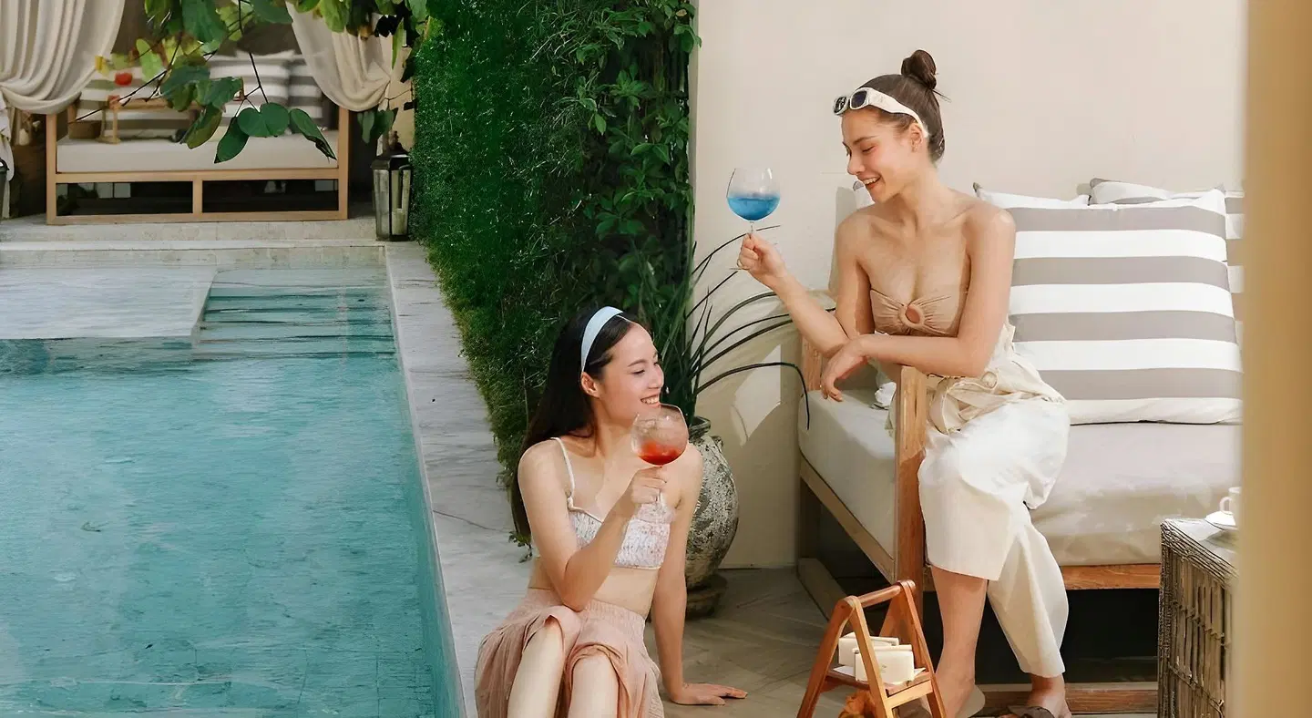 Villa Alanna (SHA Extra Plus) PEOPLE