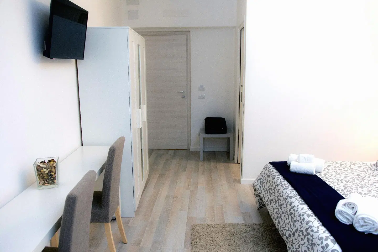 De Guestibus ROOM_EXAMPLE