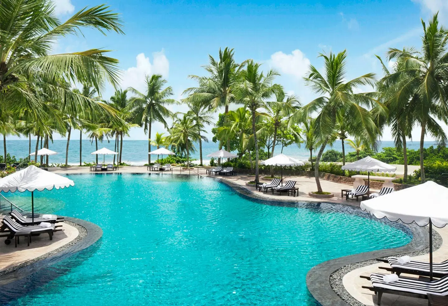 Taj Bentota Resort & Spa OUTDOOR_POOL
