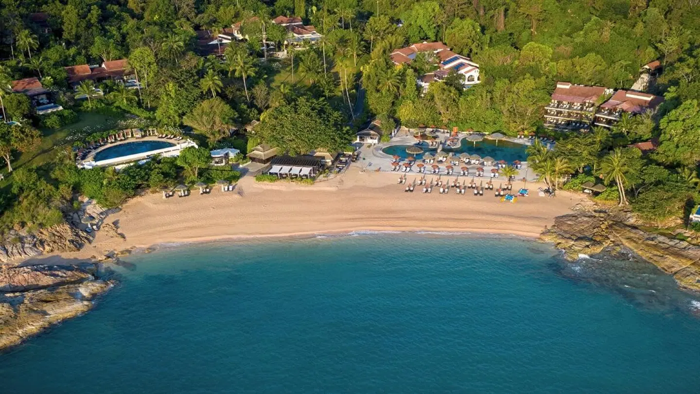 Garrya Tongsai Bay Samui BEACH