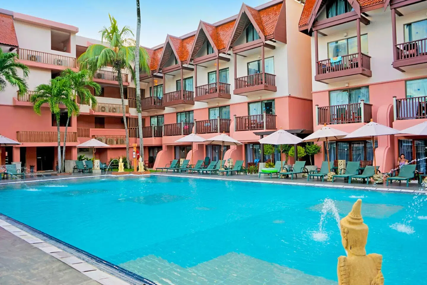 Seaview Patong Hotel OUTDOOR_POOL