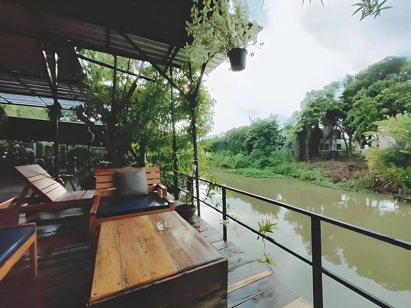 Baan Canalee Terrasse
