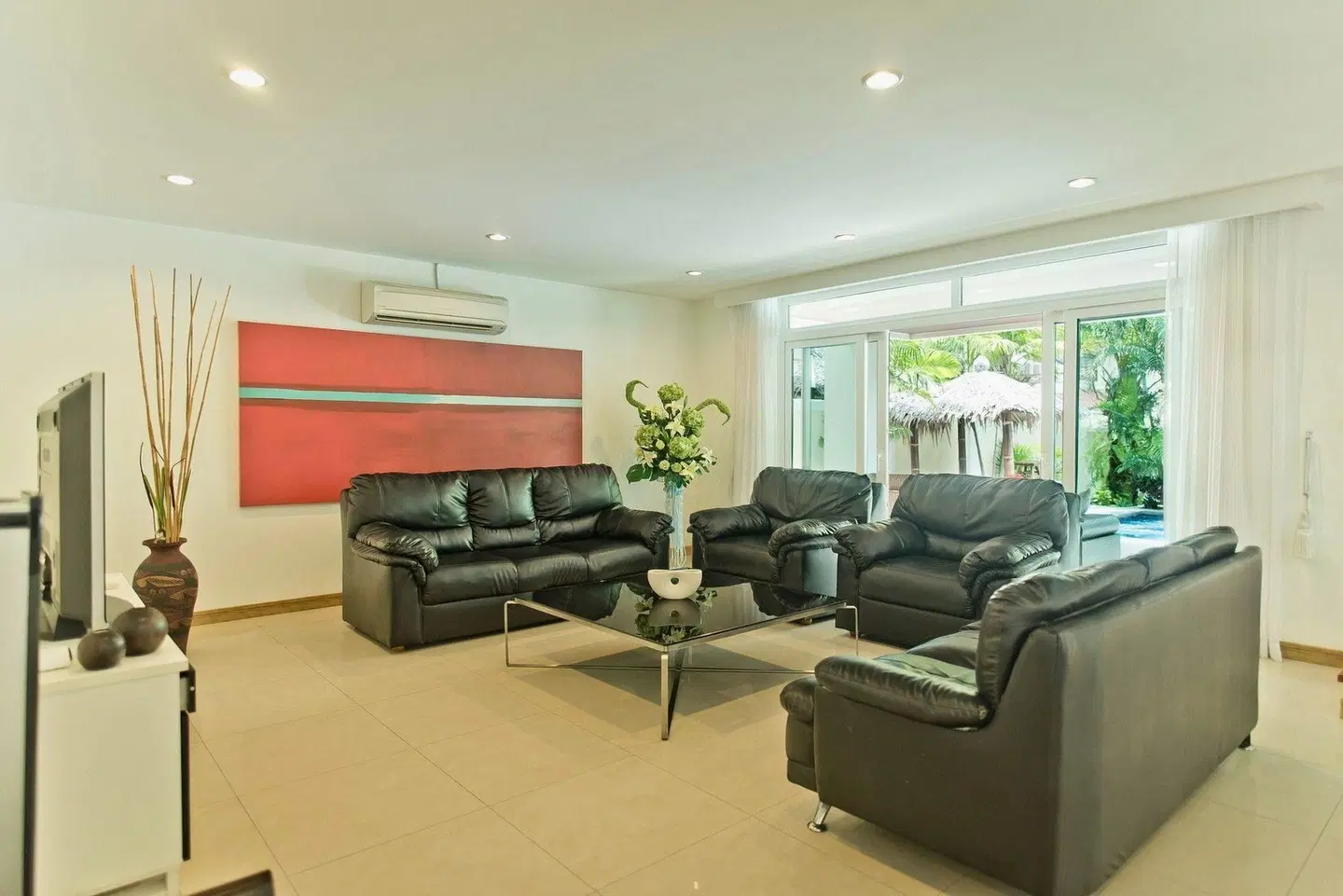 Tropicana Pool Villa SPORTS_AND_LEISURE