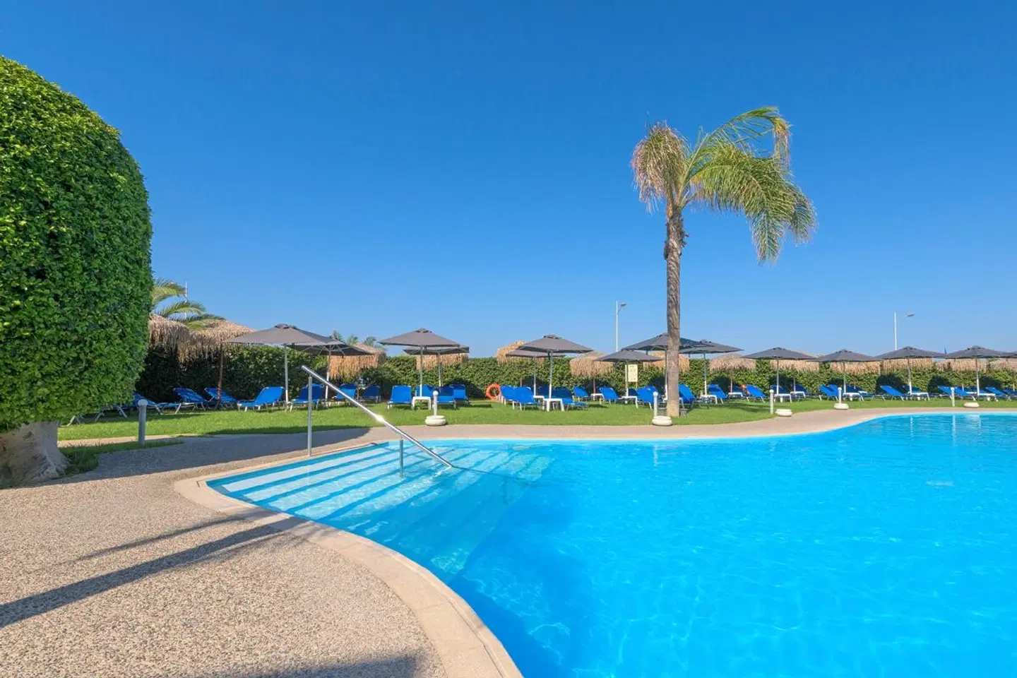 Oceanis Beach OUTDOOR_POOL